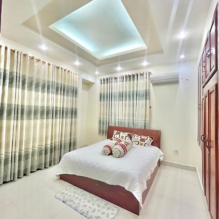 Cherry Homestay - Hoang De Motel Chau Doc Buitenkant foto
