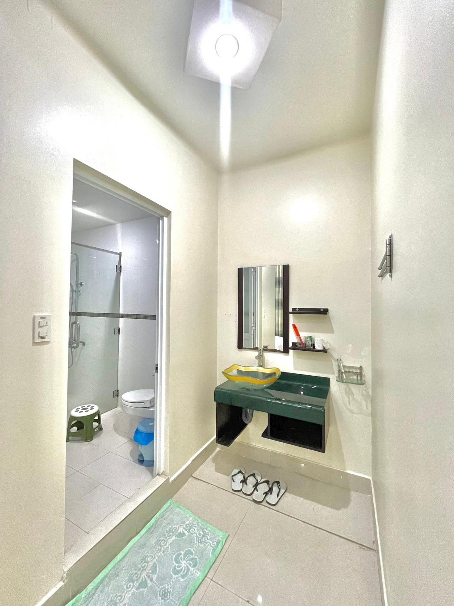 Cherry Homestay - Hoang De Motel Chau Doc Buitenkant foto