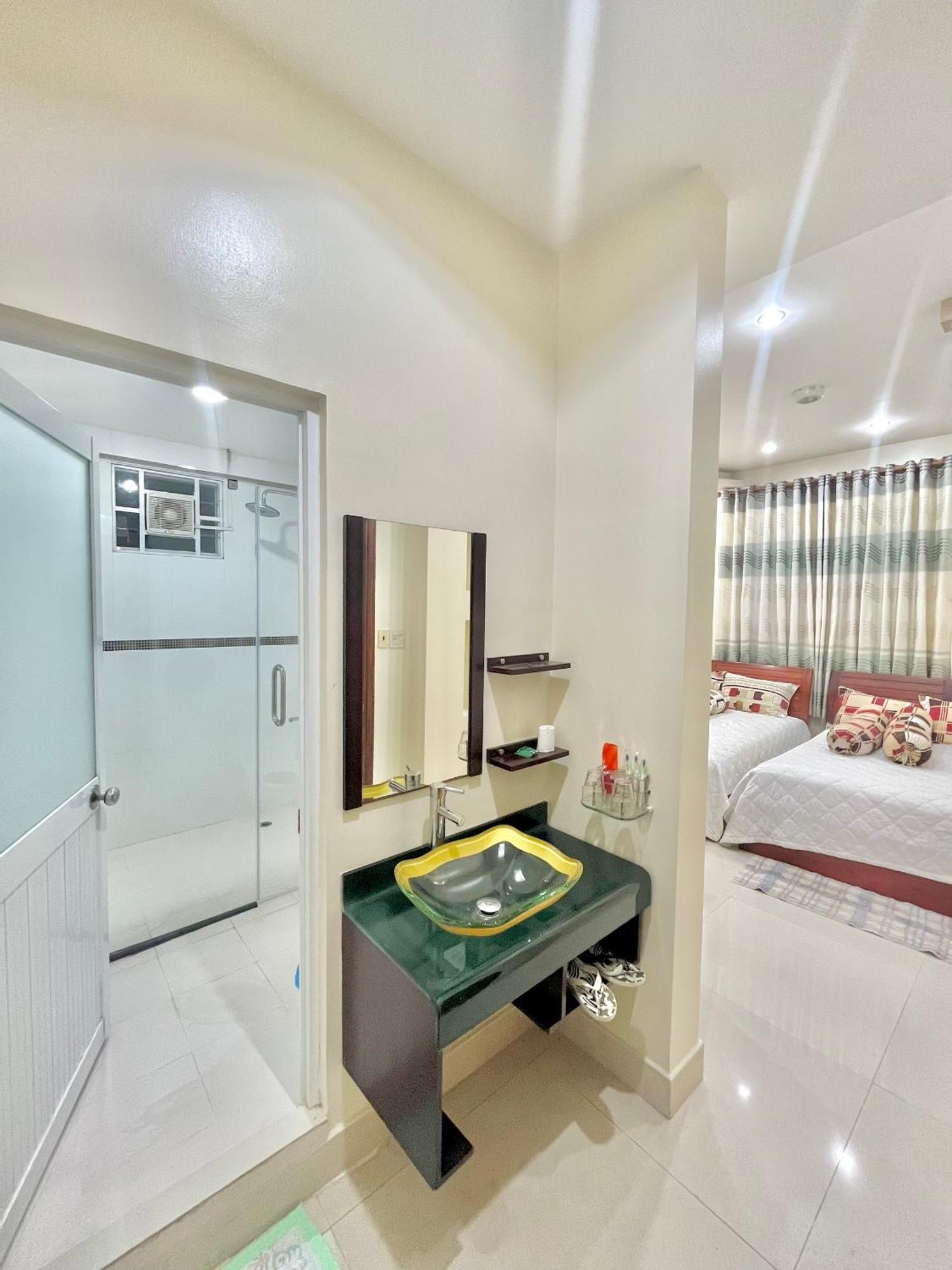 Cherry Homestay - Hoang De Motel Chau Doc Buitenkant foto