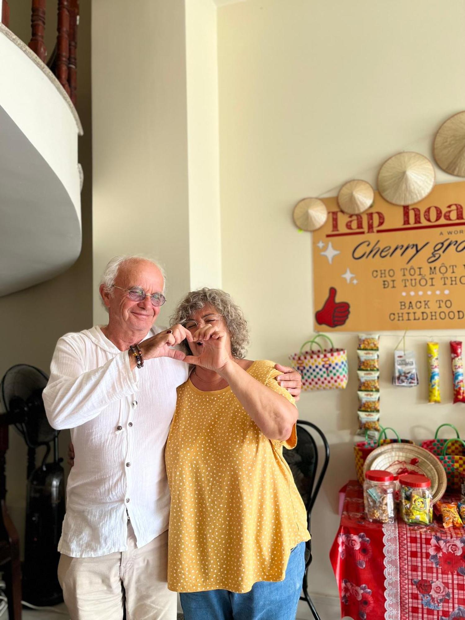 Cherry Homestay - Hoang De Motel Chau Doc Buitenkant foto