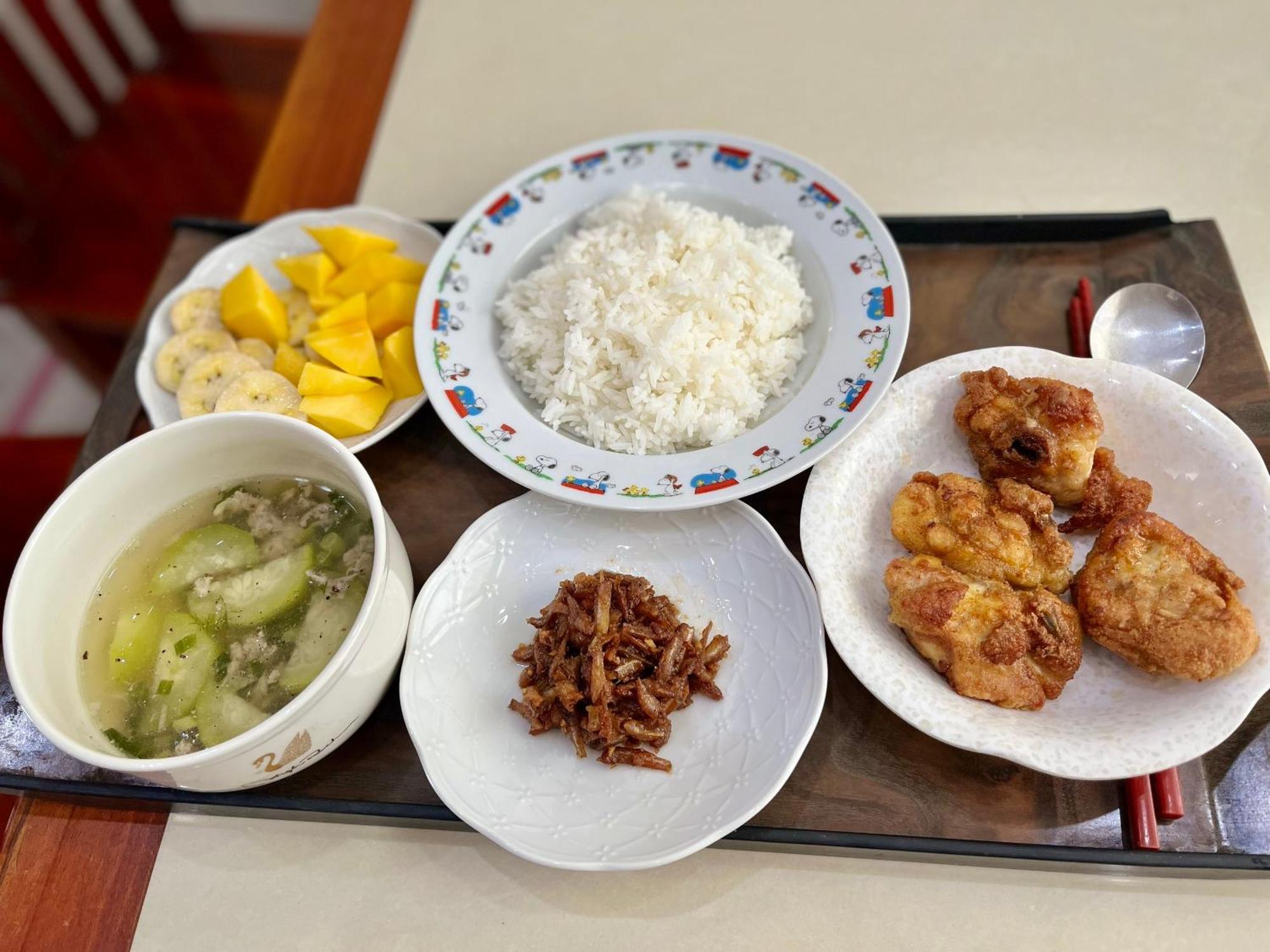 Cherry Homestay - Hoang De Motel Chau Doc Buitenkant foto