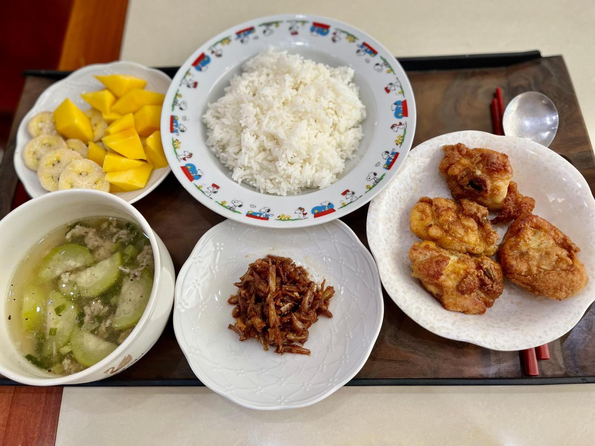 Cherry Homestay - Hoang De Motel Chau Doc Buitenkant foto